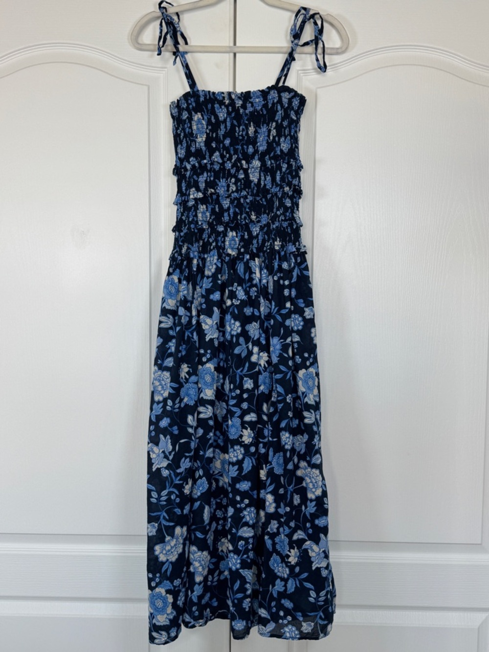 LAST CHANCE | J. Crew Smocked Midi Dress Blue Floral Small 100% Cotton Tie Strap - Picture 3 of 9